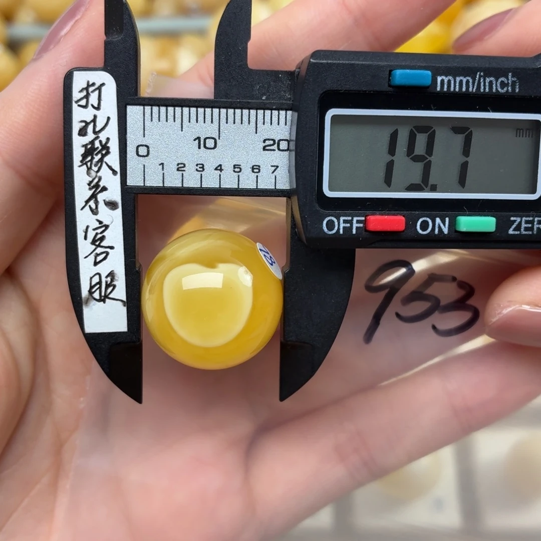 未镶嵌蜜蜡裸石蜜蜡