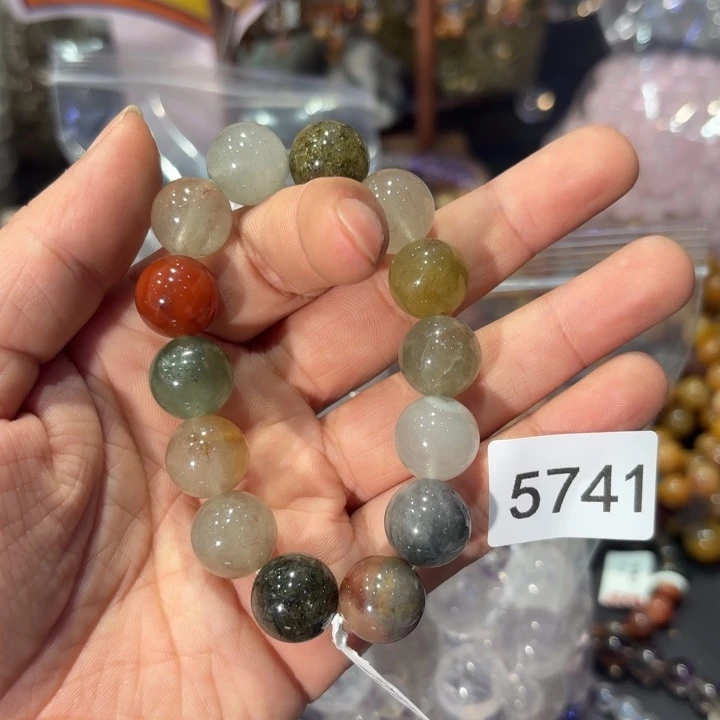 婉****水晶手链未镶嵌水晶