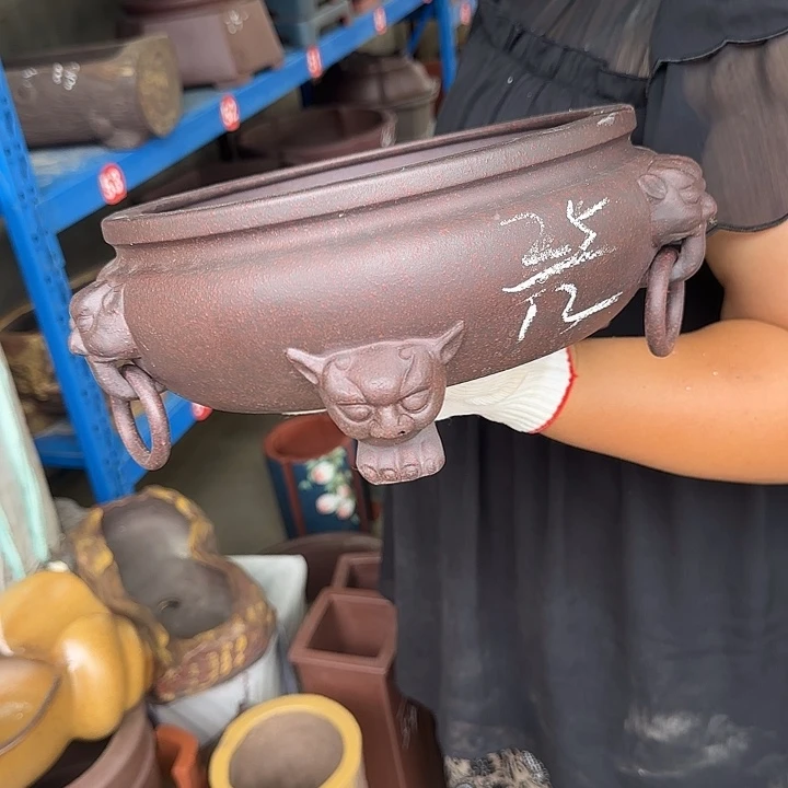 在这两位的领导层之中