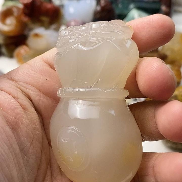 未镶嵌颈饰玛瑙/玉髓