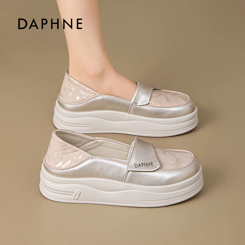 达芙妮2025新款一脚蹬女鞋休闲百搭秋季外穿厚底时尚小白鞋