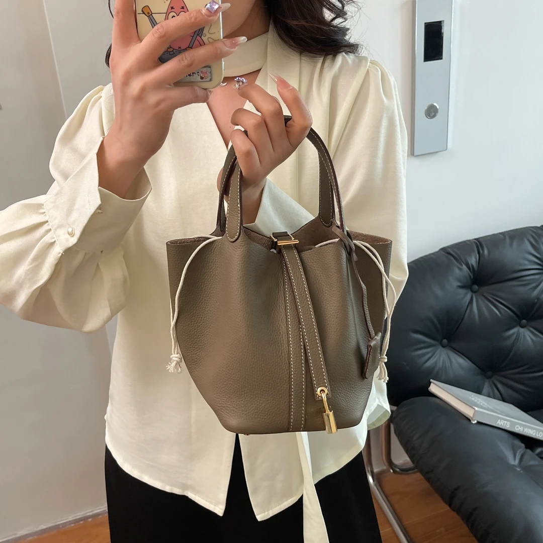 头层牛皮小众手提包高版本包真皮大容量高级感精致水桶包欧美复古