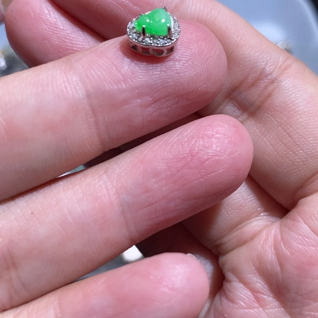 颈饰未镶嵌翡翠1111111