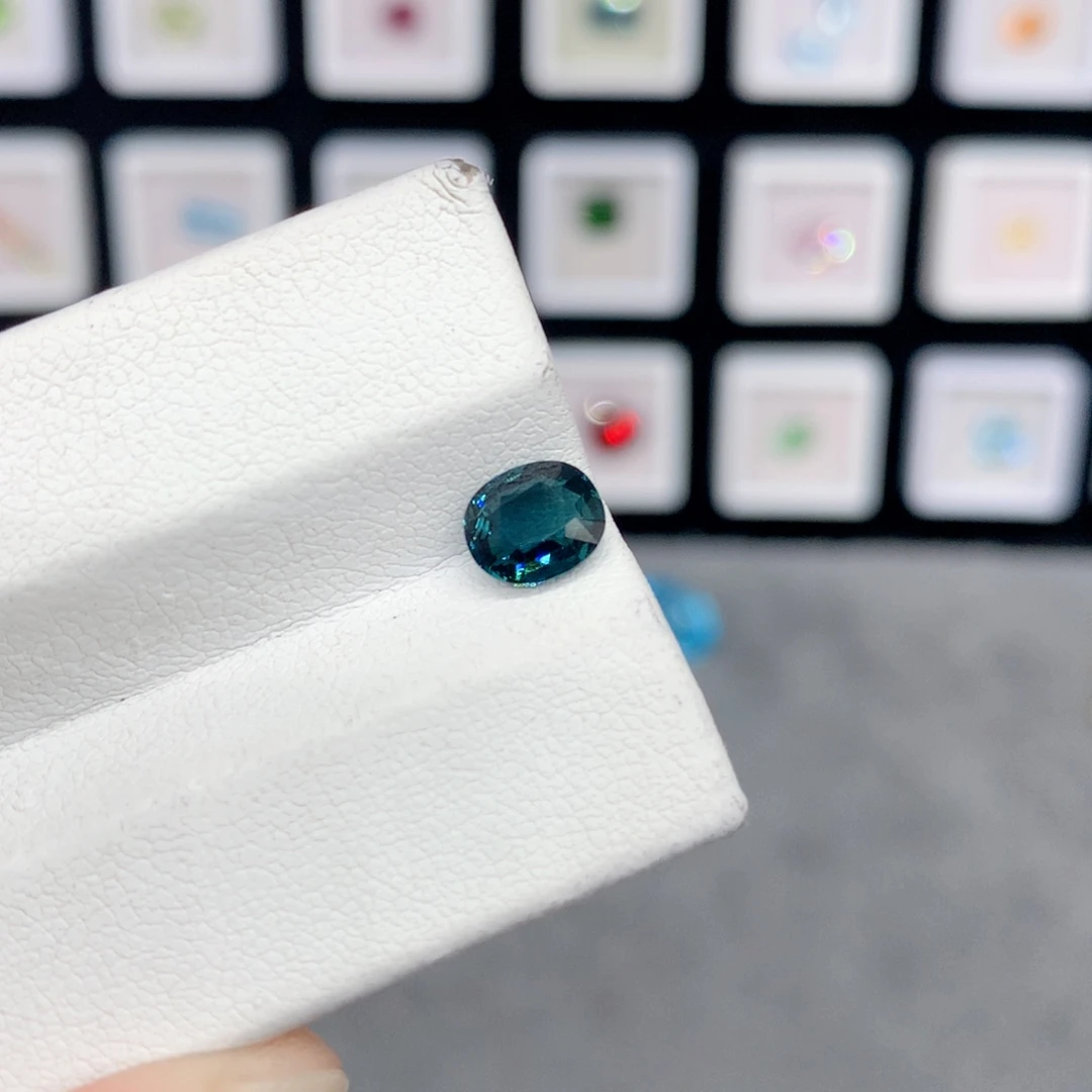 碧玺裸石未镶嵌1克拉