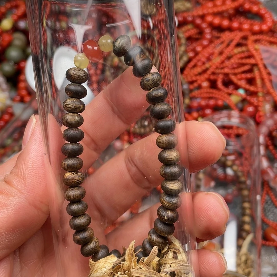 南红玛瑙沉香未镶嵌浅*