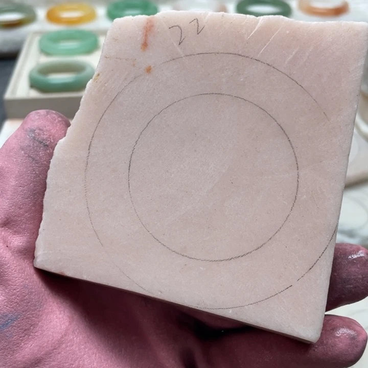 石英质玉未镶嵌定制