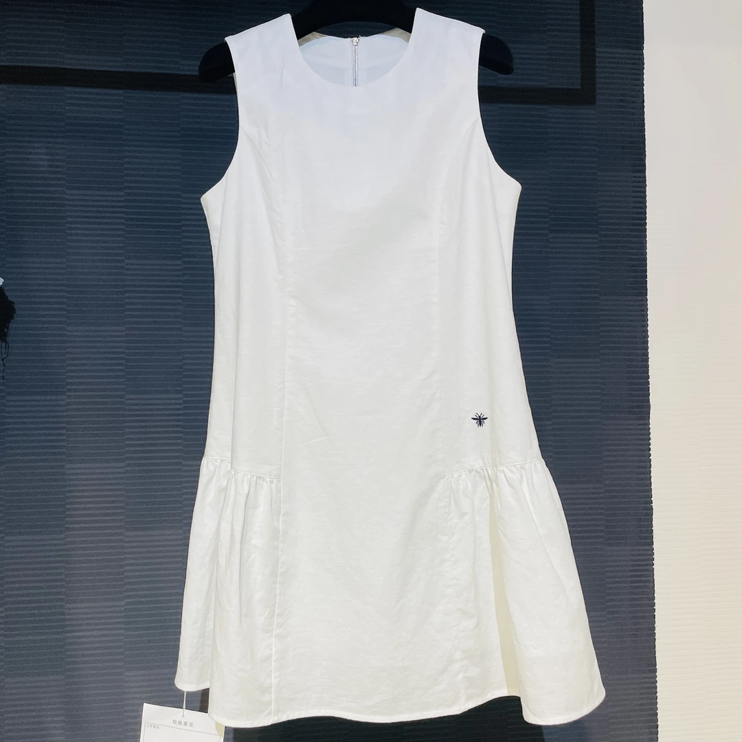 <猪猪出品>新款亚麻女装连衣裙女款气质白色休闲夏季尤莱特风446