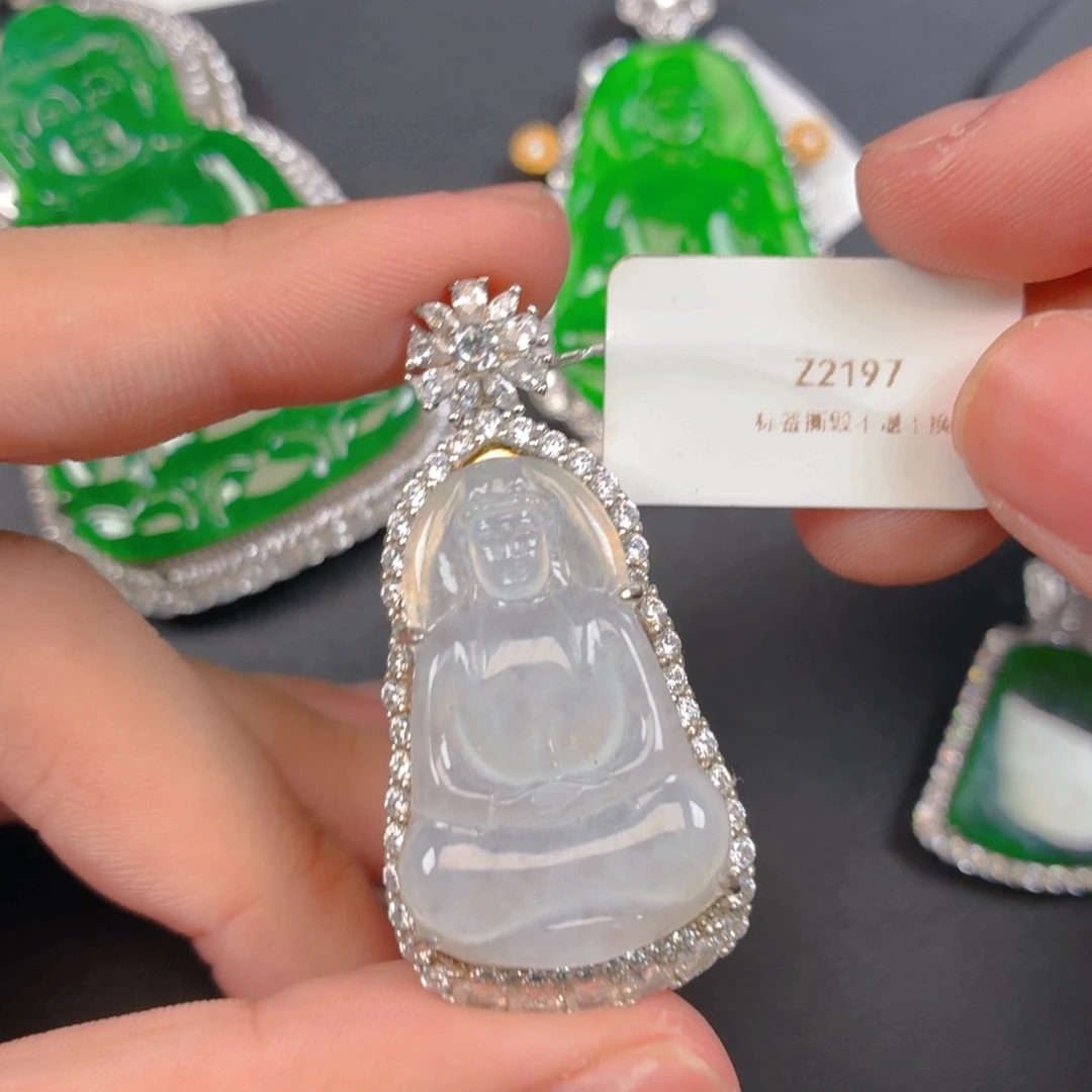 翡翠银S925镶嵌颈饰翡翠
