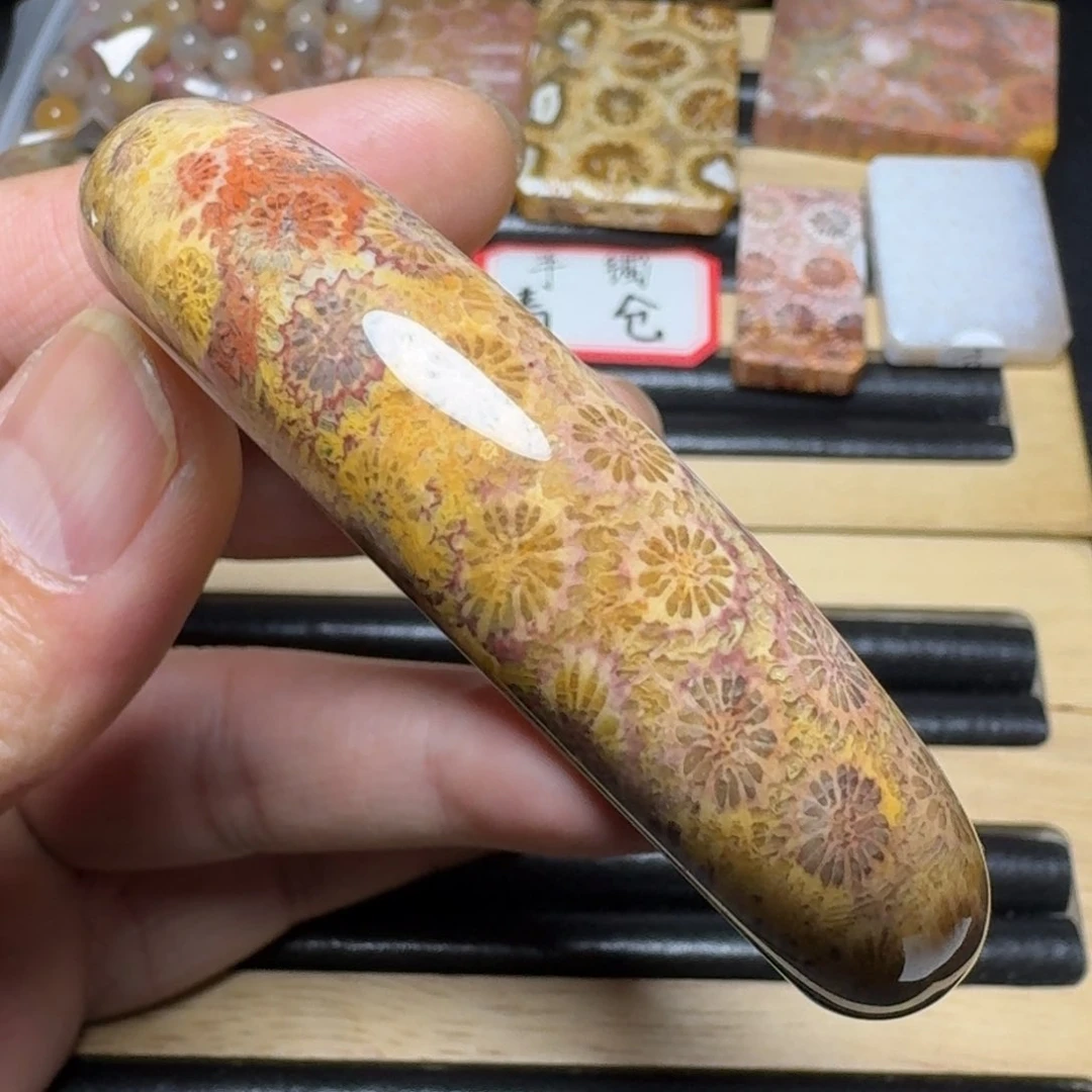 硅化玉纯天然色有机玉石未镶嵌57圈口