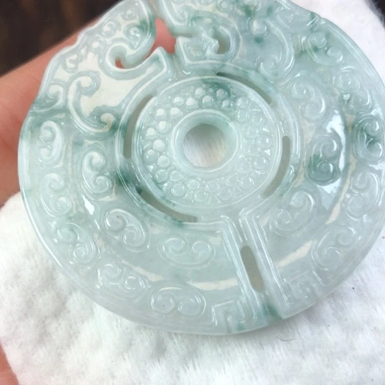 翡翠未镶嵌颈饰缅甸A货，每天下午1点半开播