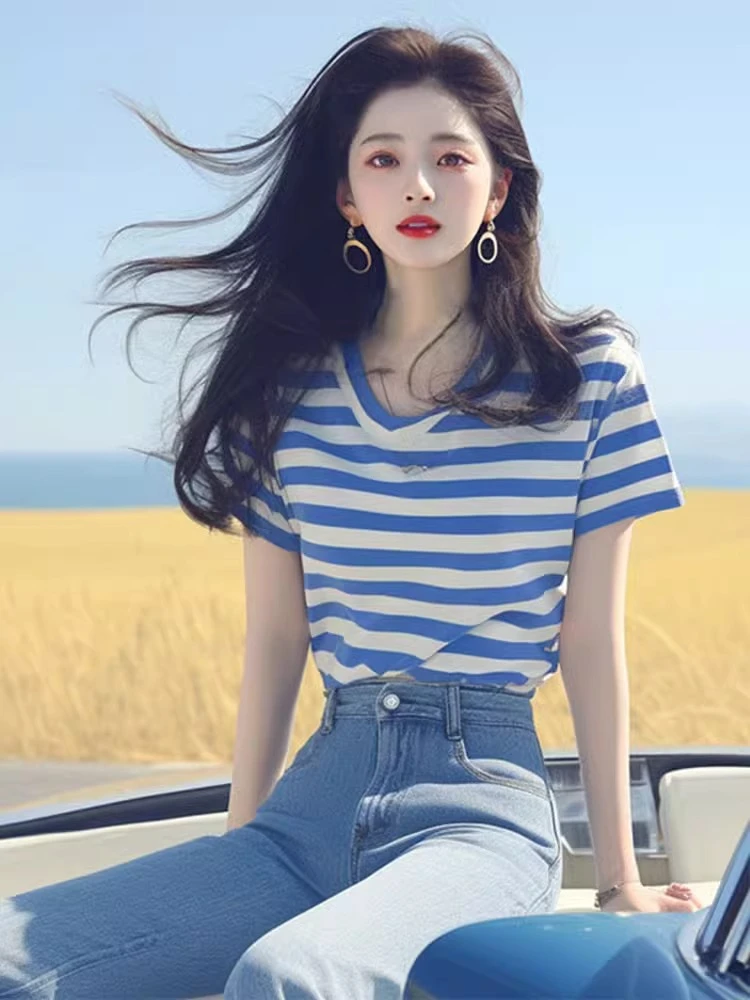 v领条纹修身上衣夏季2025年新款漂亮小衫超看看宽松时尚短袖T恤女