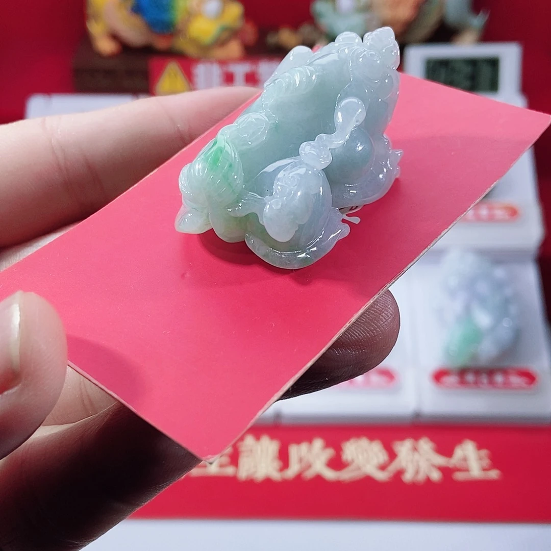 颈饰未镶嵌翡翠辰**虞如意貔貅