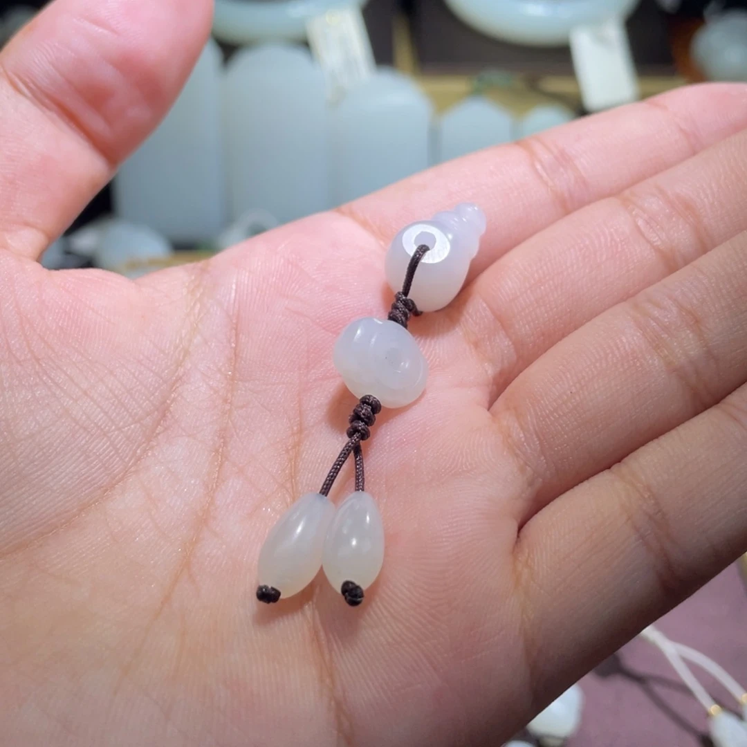 紫***9和田玉未镶嵌手链