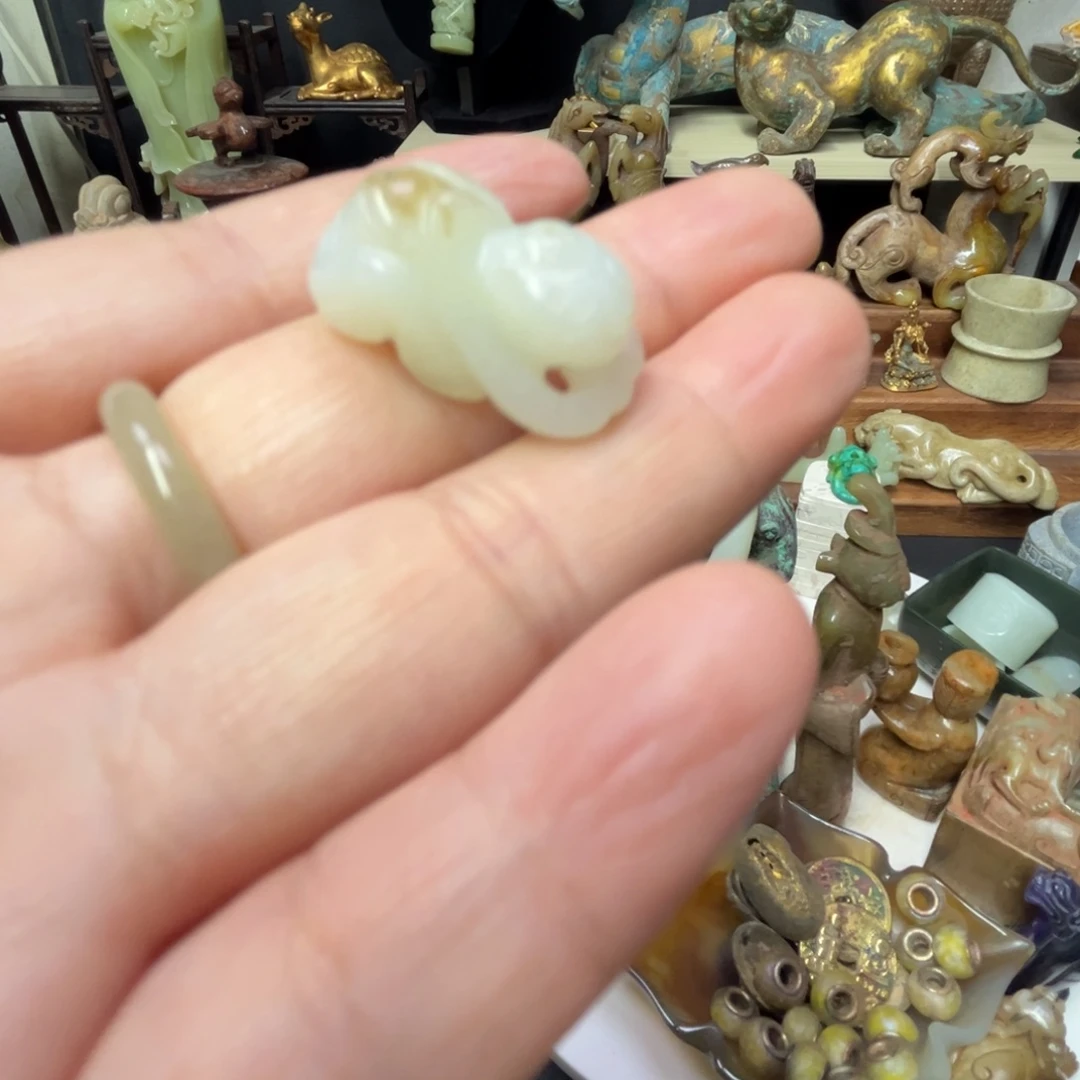 和田玉（糖玉）未镶嵌挂件