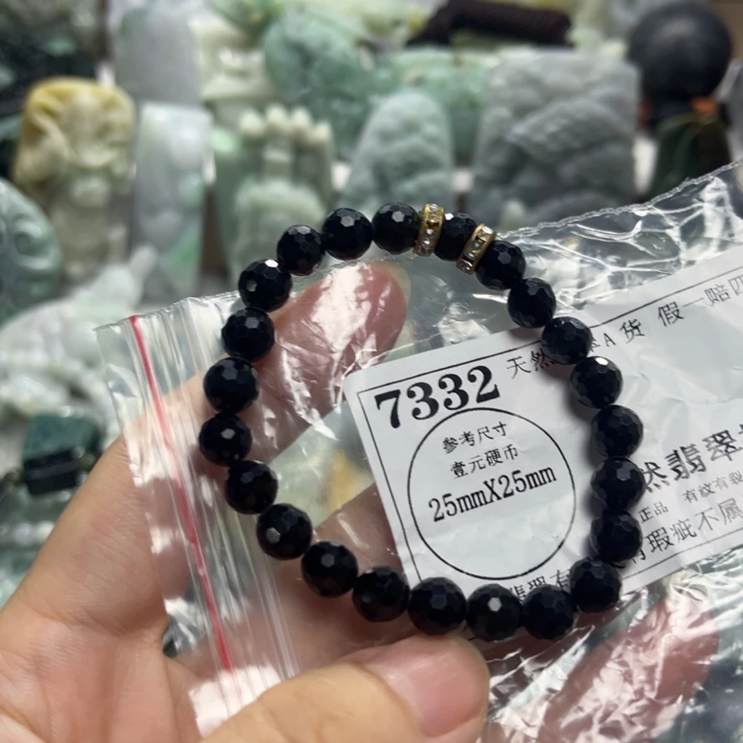 翡翠未镶嵌颈饰7332