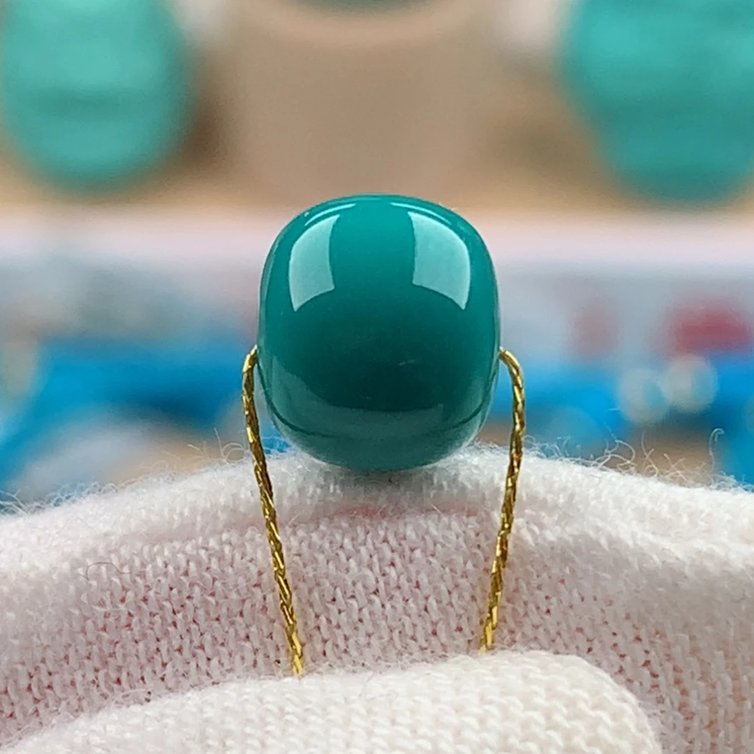 绿松石未镶嵌老型卡8.2*7.3