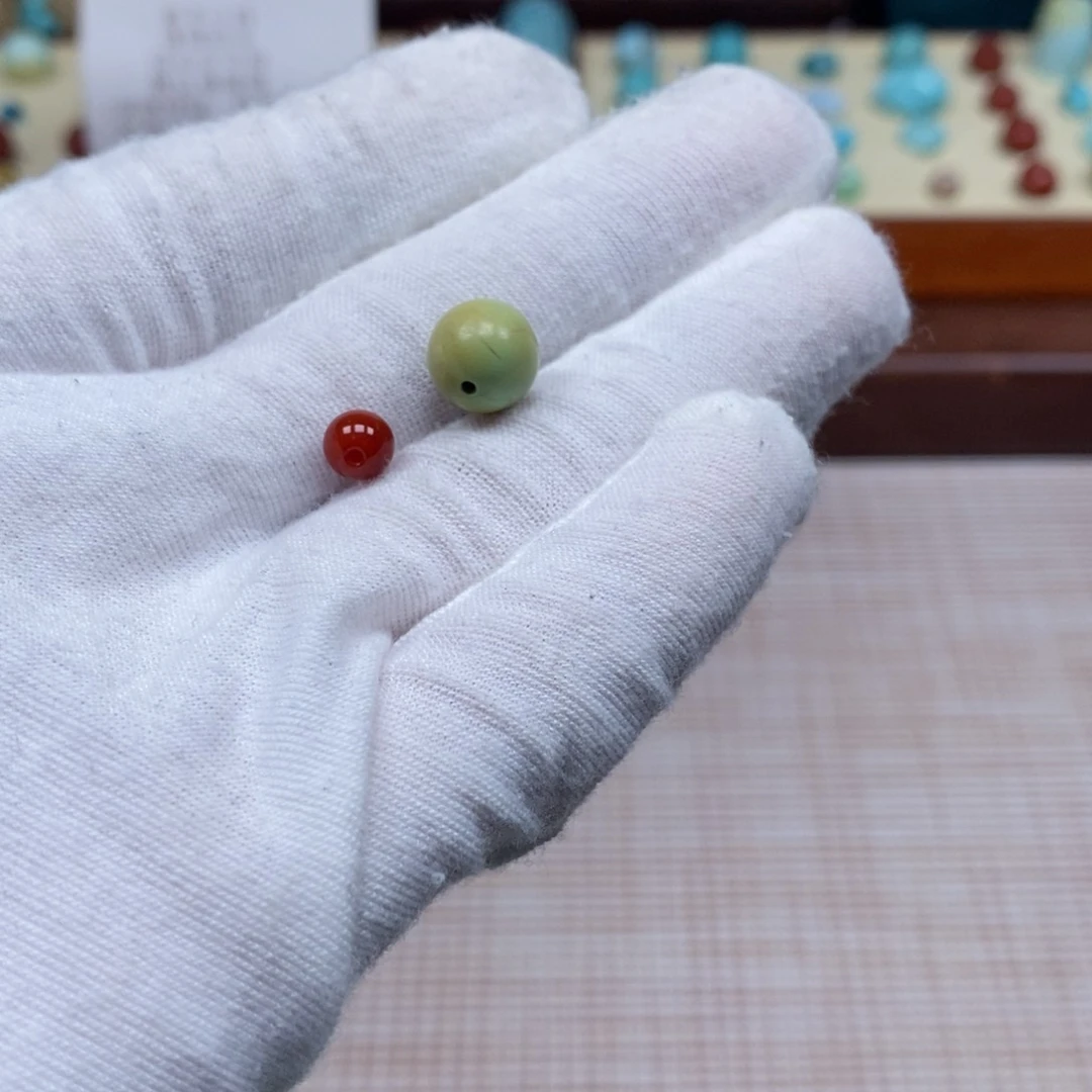 南红玛瑙配饰未镶嵌