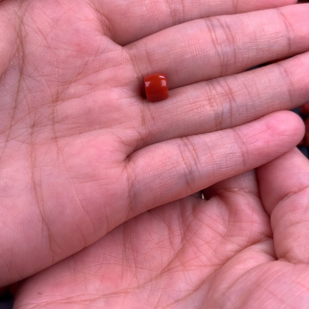 南红玛瑙直切7MM未镶嵌?****。