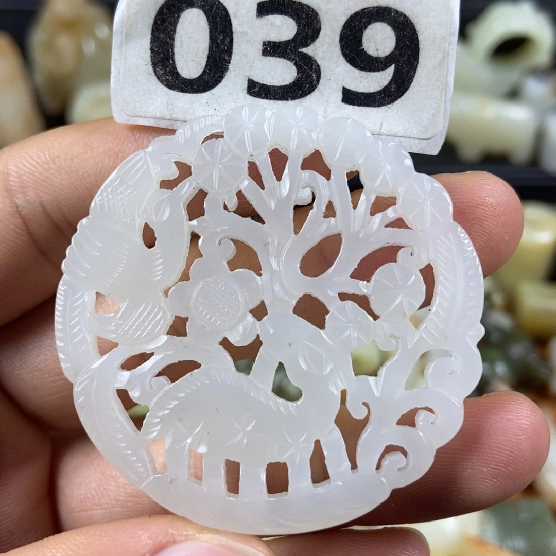 项链未镶嵌和田玉