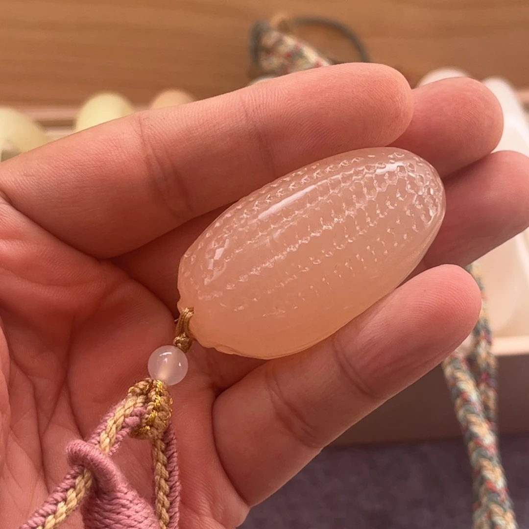 青海昆仑山天然玉石