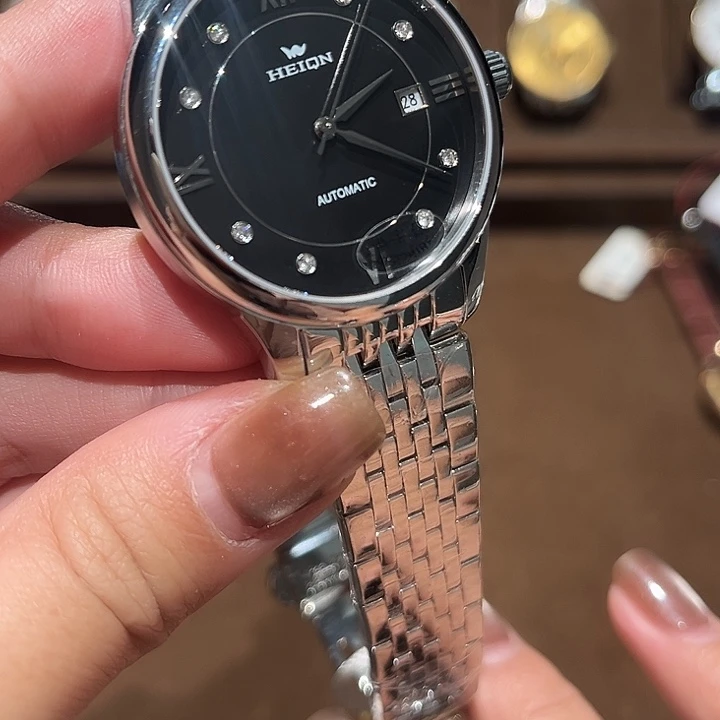 时尚潮流时尚简约