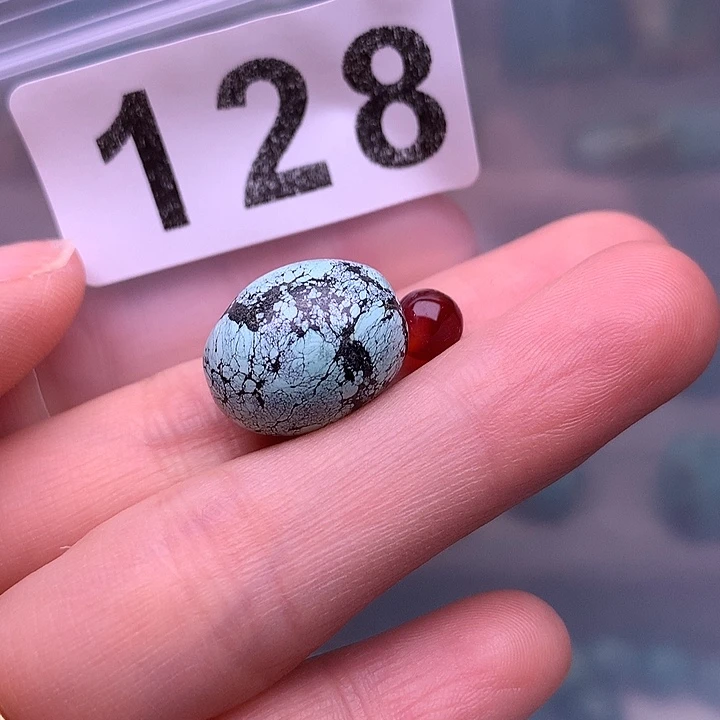 南红玛瑙未镶嵌珠宝奇石