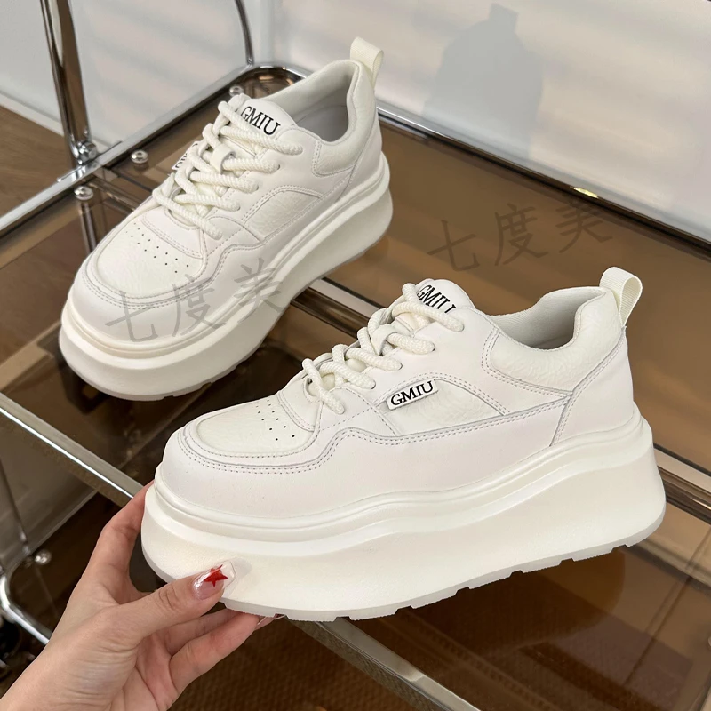 板鞋女2025春秋新款爆款潮流小白鞋女厚底时尚气质运动休闲鞋子