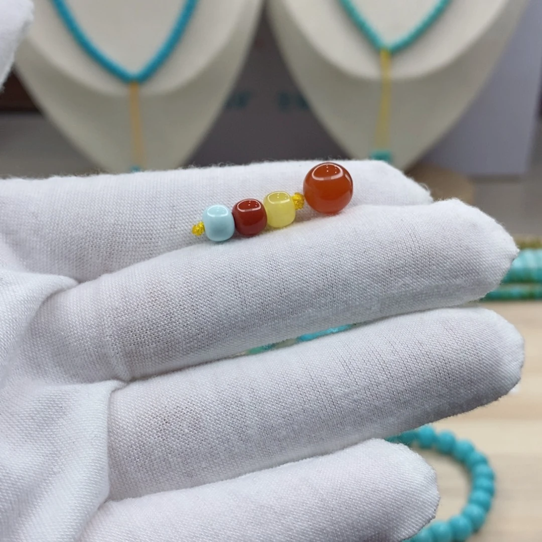 南红玛瑙未镶嵌珠宝奇石