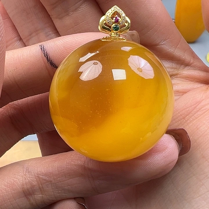 蜜蜡未镶嵌珠宝奇石