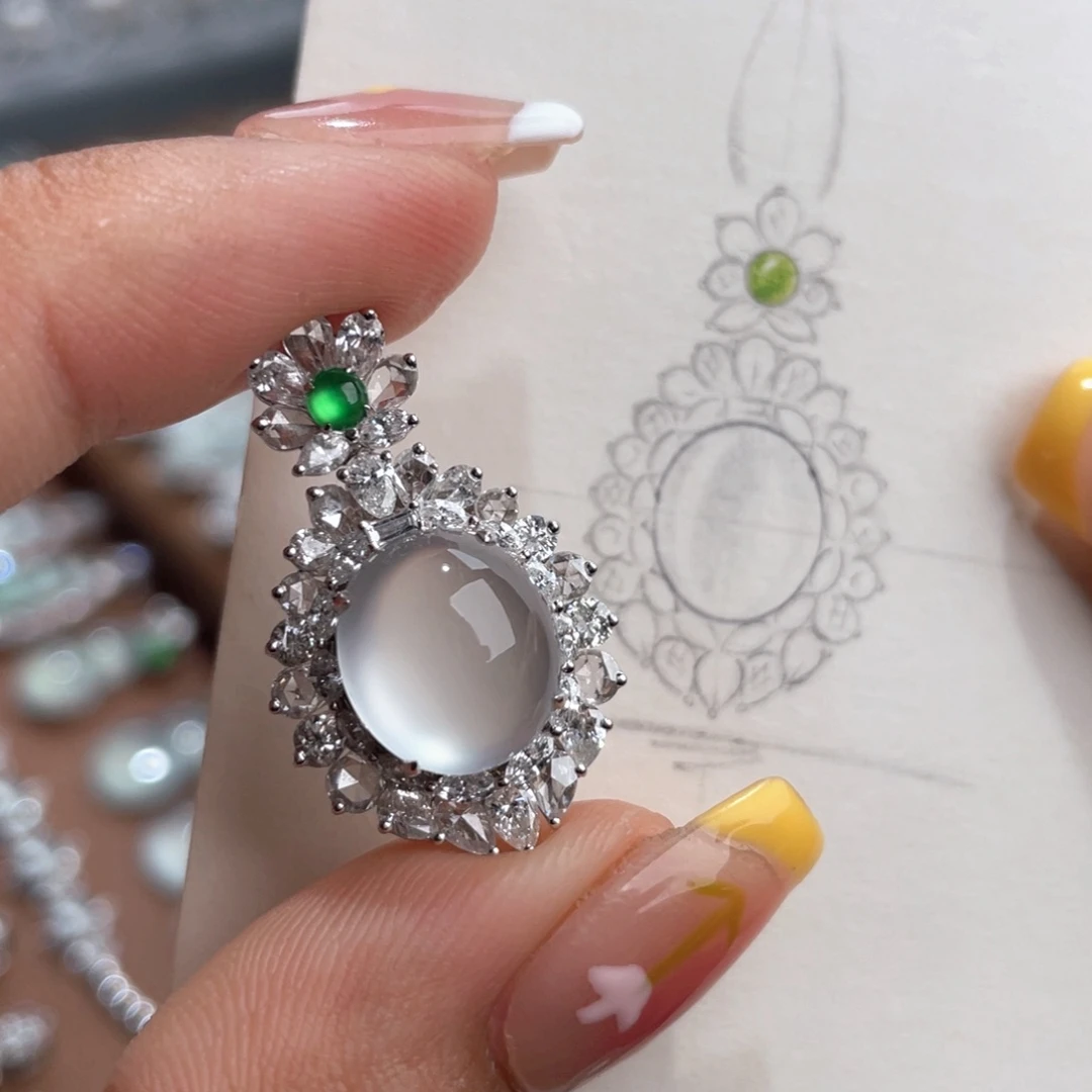 翡翠18K金镶嵌吊坠(不含链)蛋面