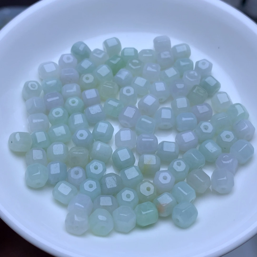 【闪购商品】未镶嵌手链翡翠卡6.2三彩六棱珠30个