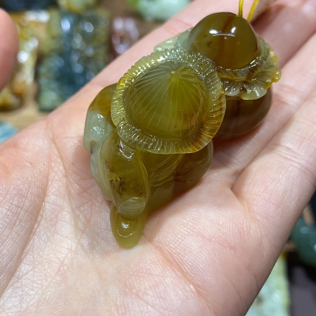 蛇纹石玉颈饰未镶嵌T*恬