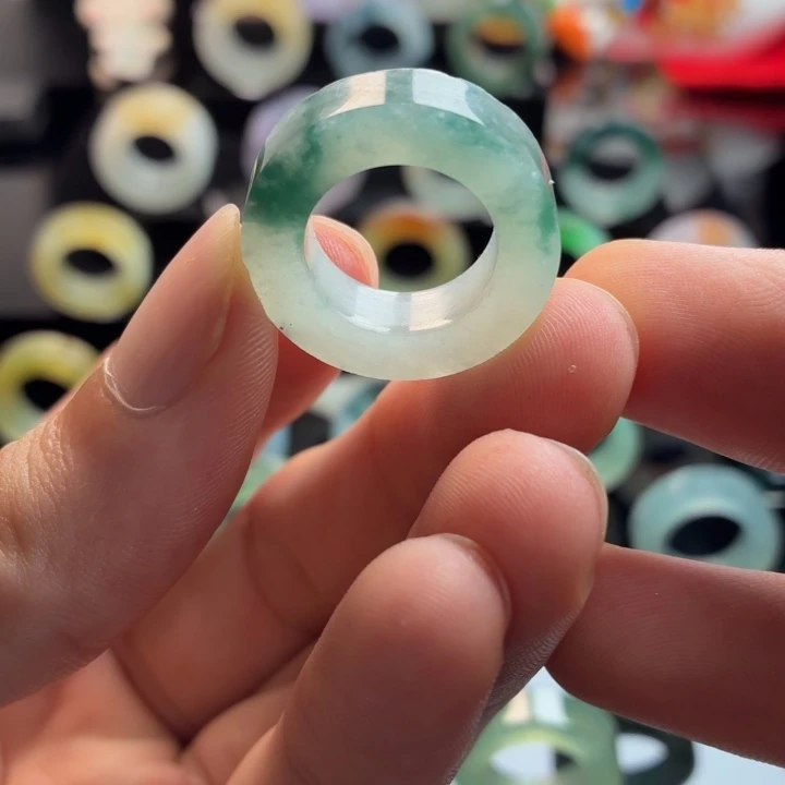 定制翡翠未镶嵌戒指6-15