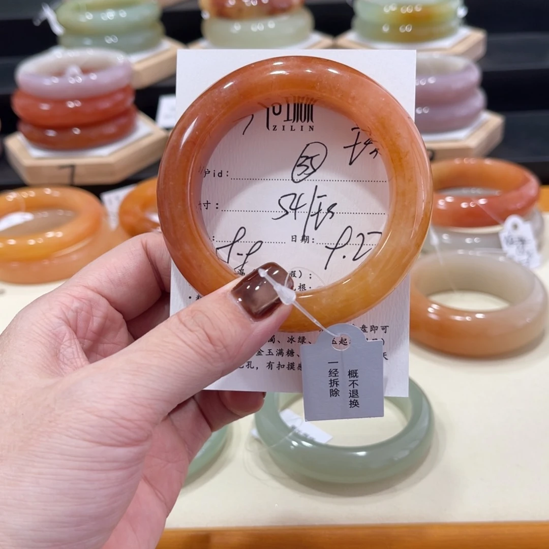 未镶嵌手镯石英质玉