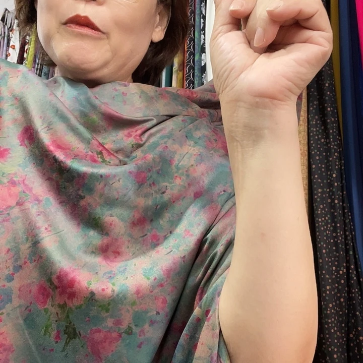 铜氨丝绿底红花2米