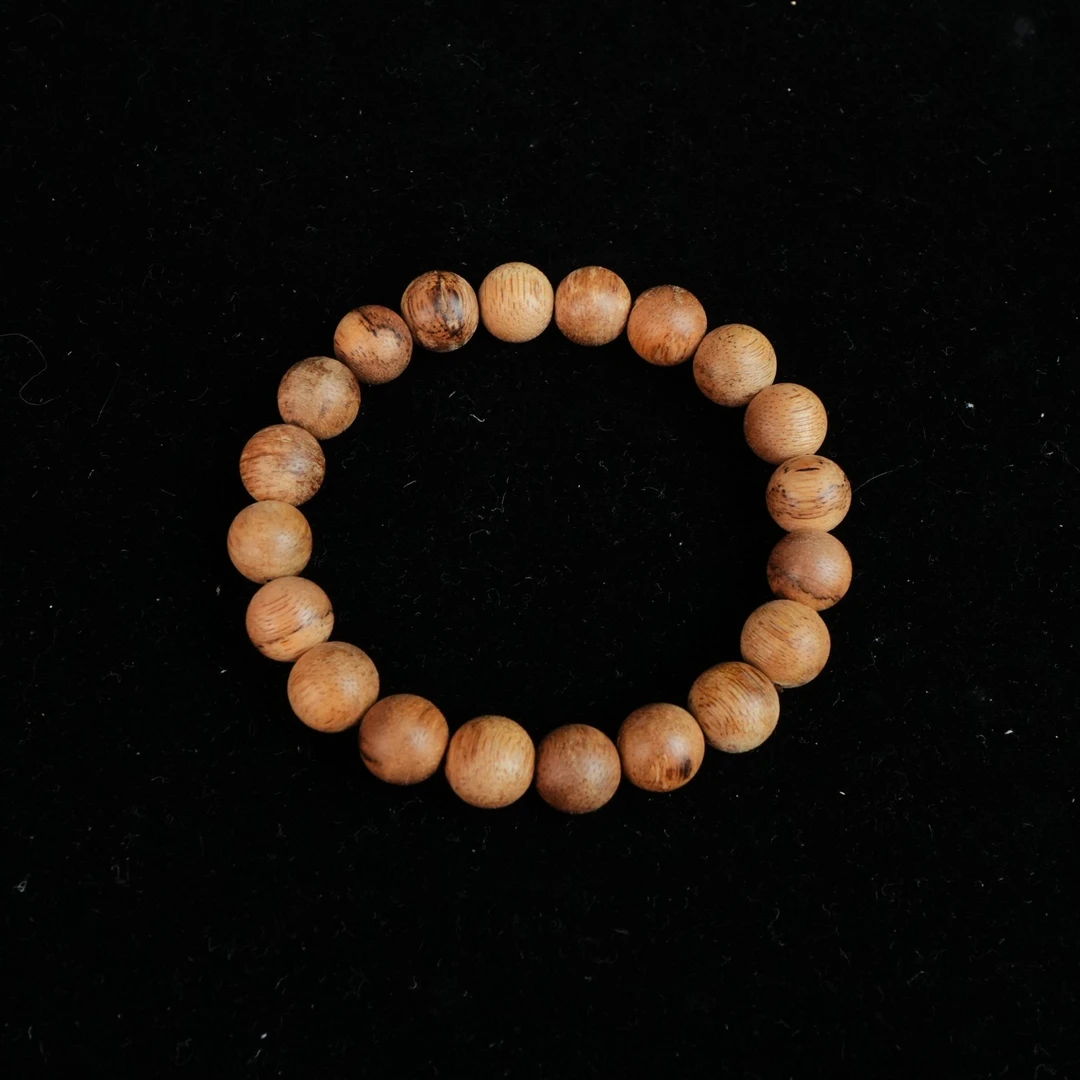 A5006 文莱沉香软丝兰花结手串 1.0cm 5.3g