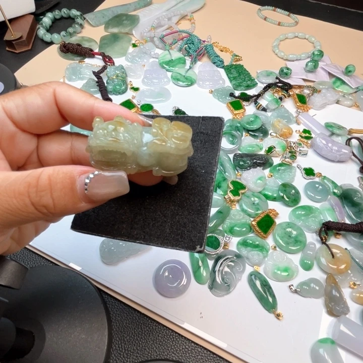 颈饰未镶嵌翡翠61