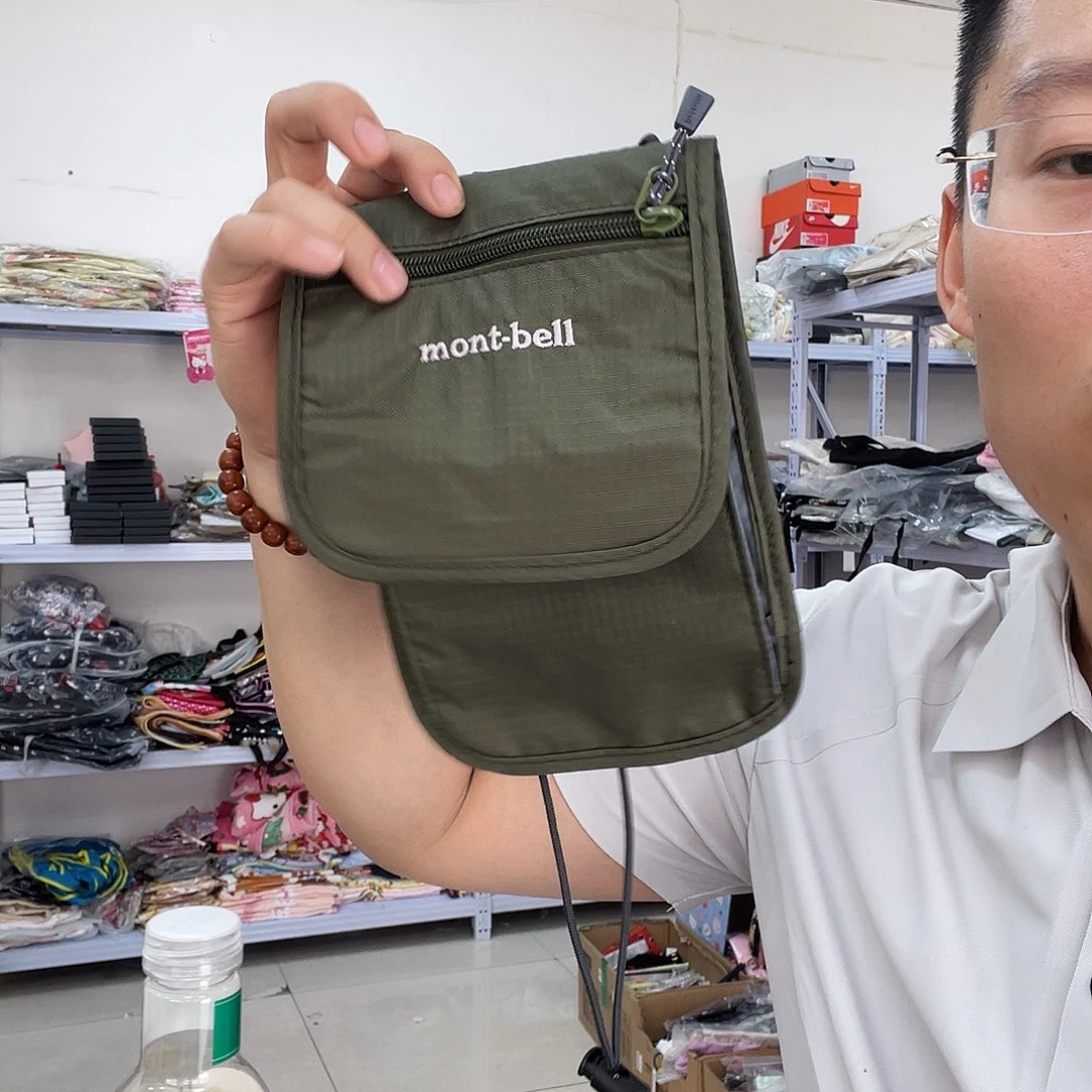 PU化妆包等各种产品