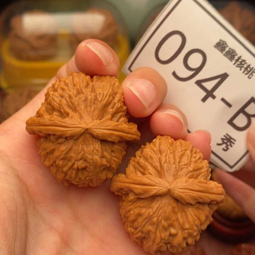 把件文玩核桃白狮36……