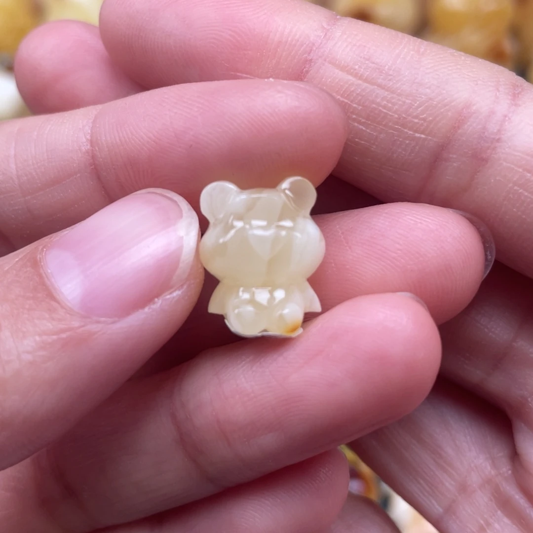 未镶嵌琥珀裸石蜜蜡