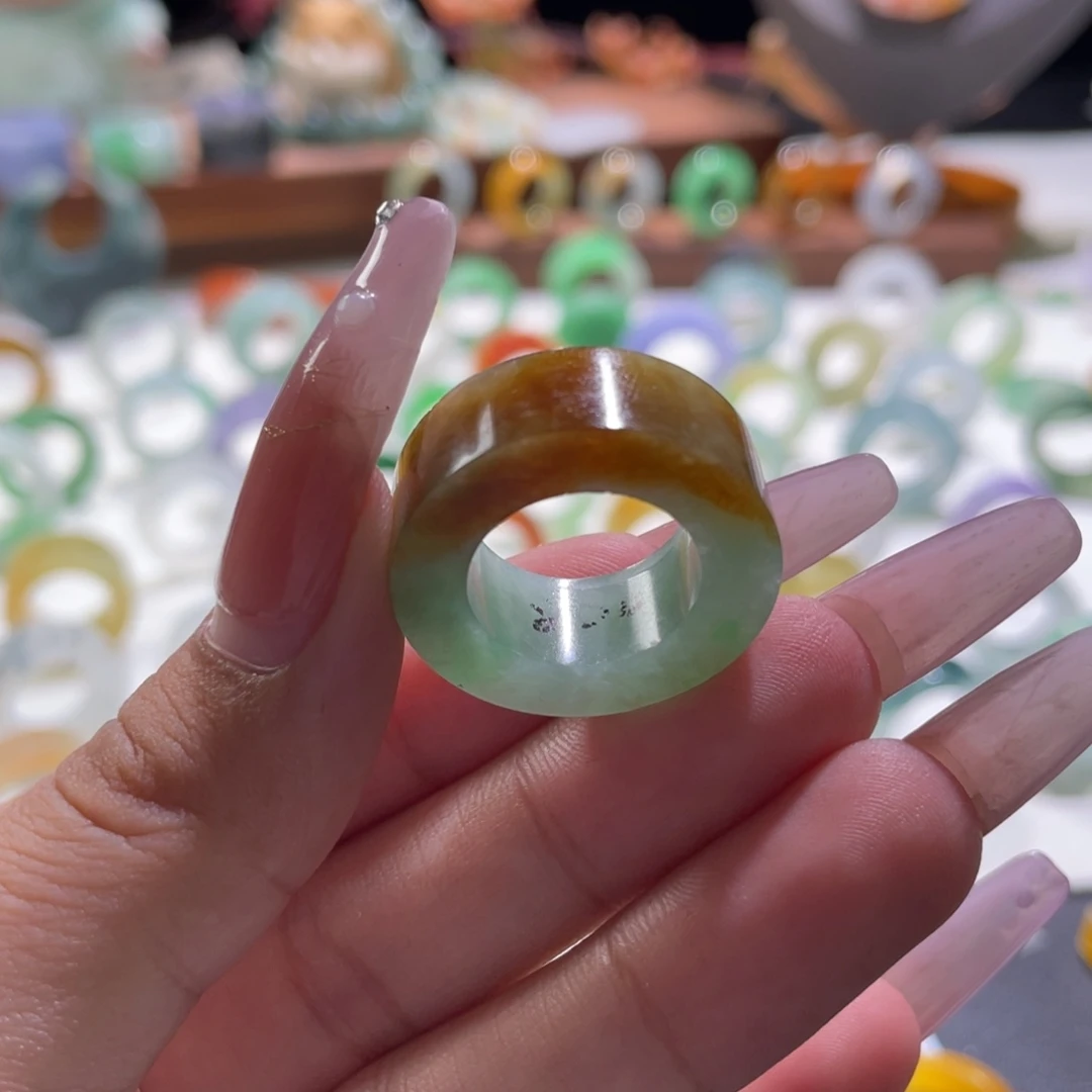 未镶嵌定制翡翠翡翠