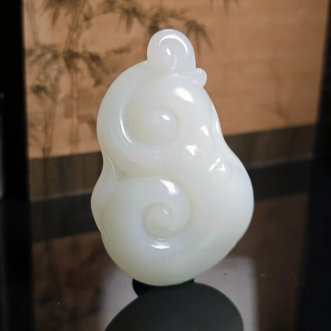 lot6281 如意 和田玉白玉 54*35.7*14.6mm 37.8g