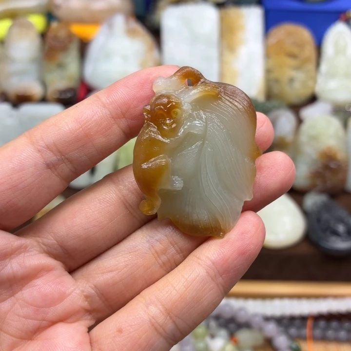 颈饰未镶嵌和田玉