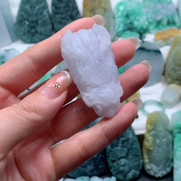 定制翡翠未镶嵌龙头