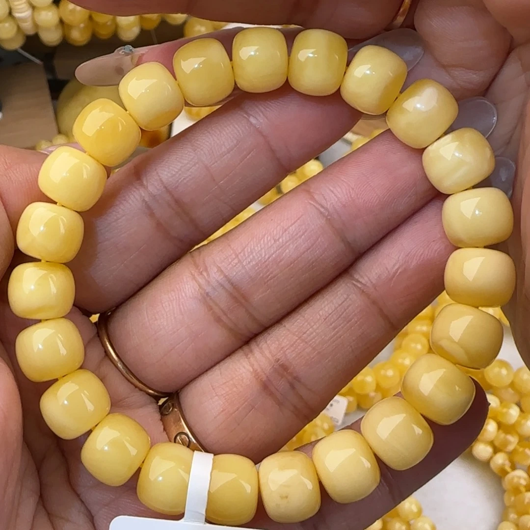 蜜蜡未镶嵌手链浓白花老型手串