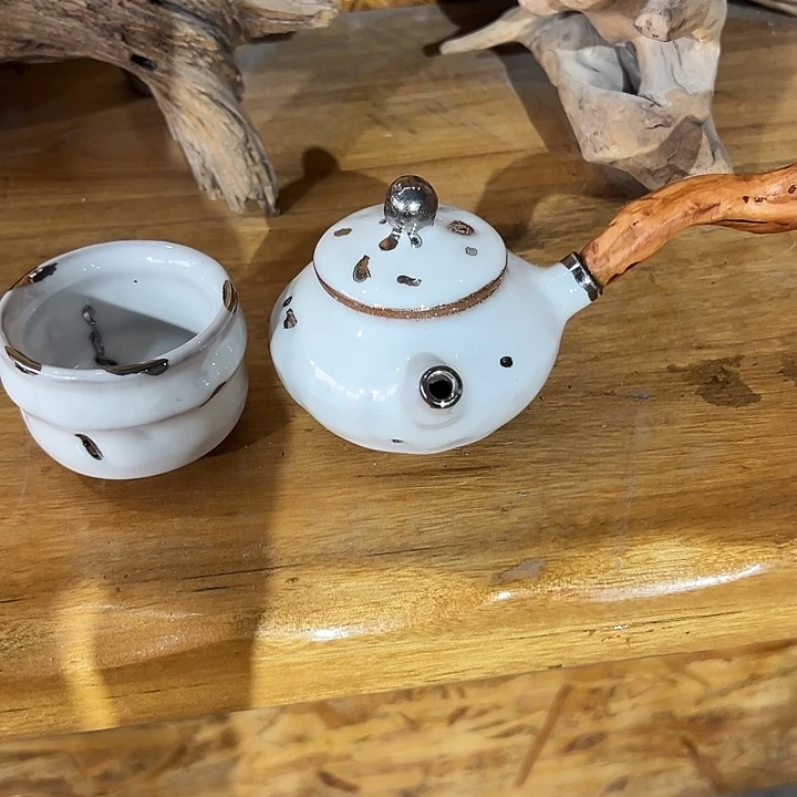 邹*憨陶瓷制品 陶瓷制品