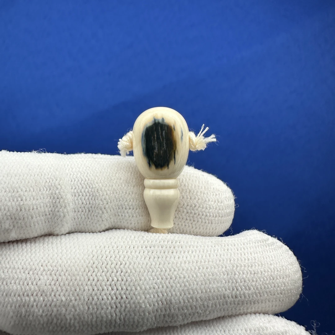 G1833天然猛犸 蓝眼睛三通12*26mm2.76克一物一图 假一罚十