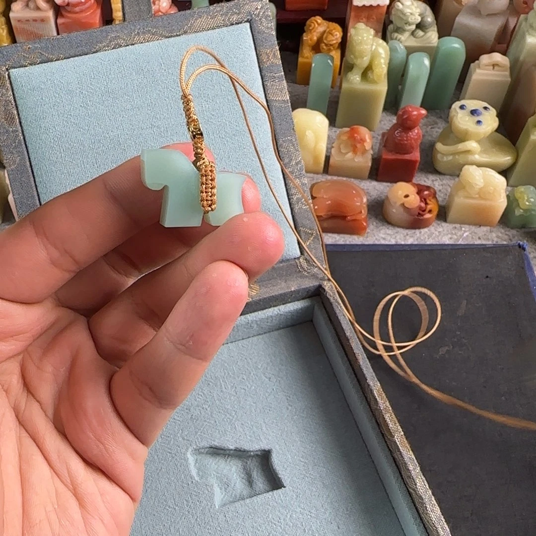 誠***青田石印石编号编号 小明6847