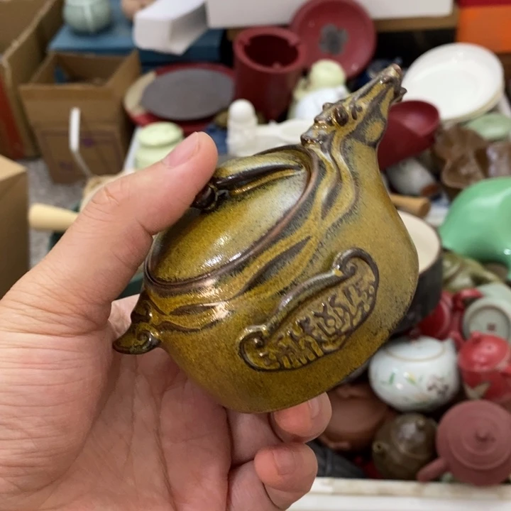 陶瓷艺术品及陶瓷壶