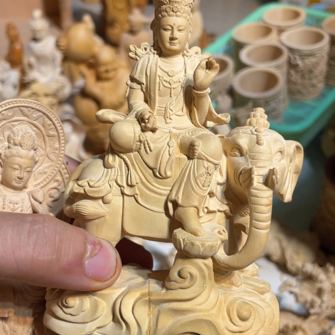 兰***王黄杨木瑕疵普贤菩萨